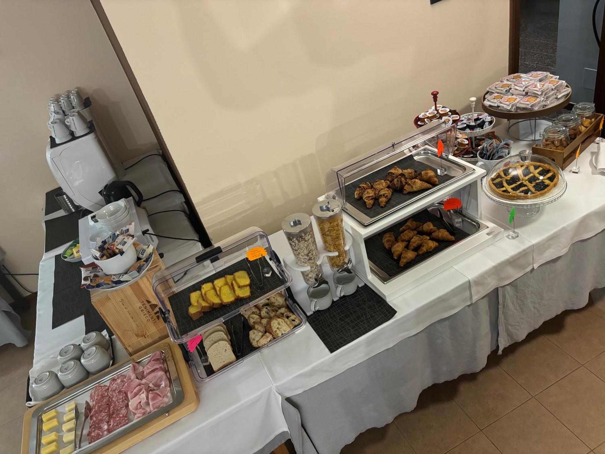 Villa Nasti Hotel Ristorante Canzo Eksteriør bilde