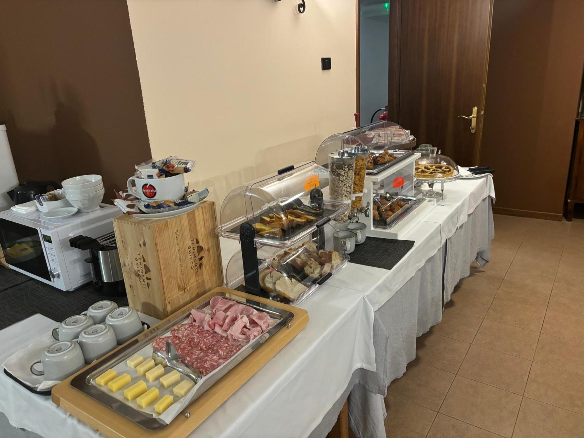 Villa Nasti Hotel Ristorante Canzo Eksteriør bilde