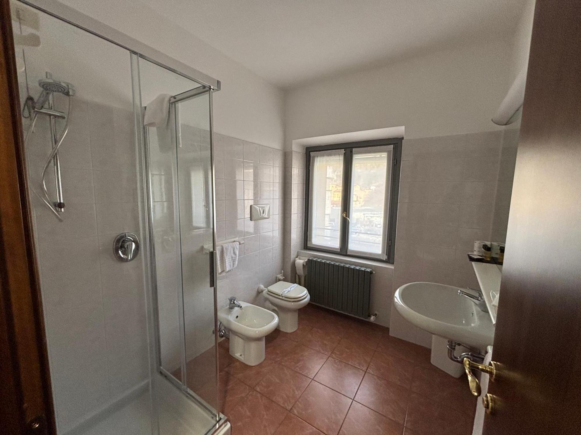 Villa Nasti Hotel Ristorante Canzo Eksteriør bilde