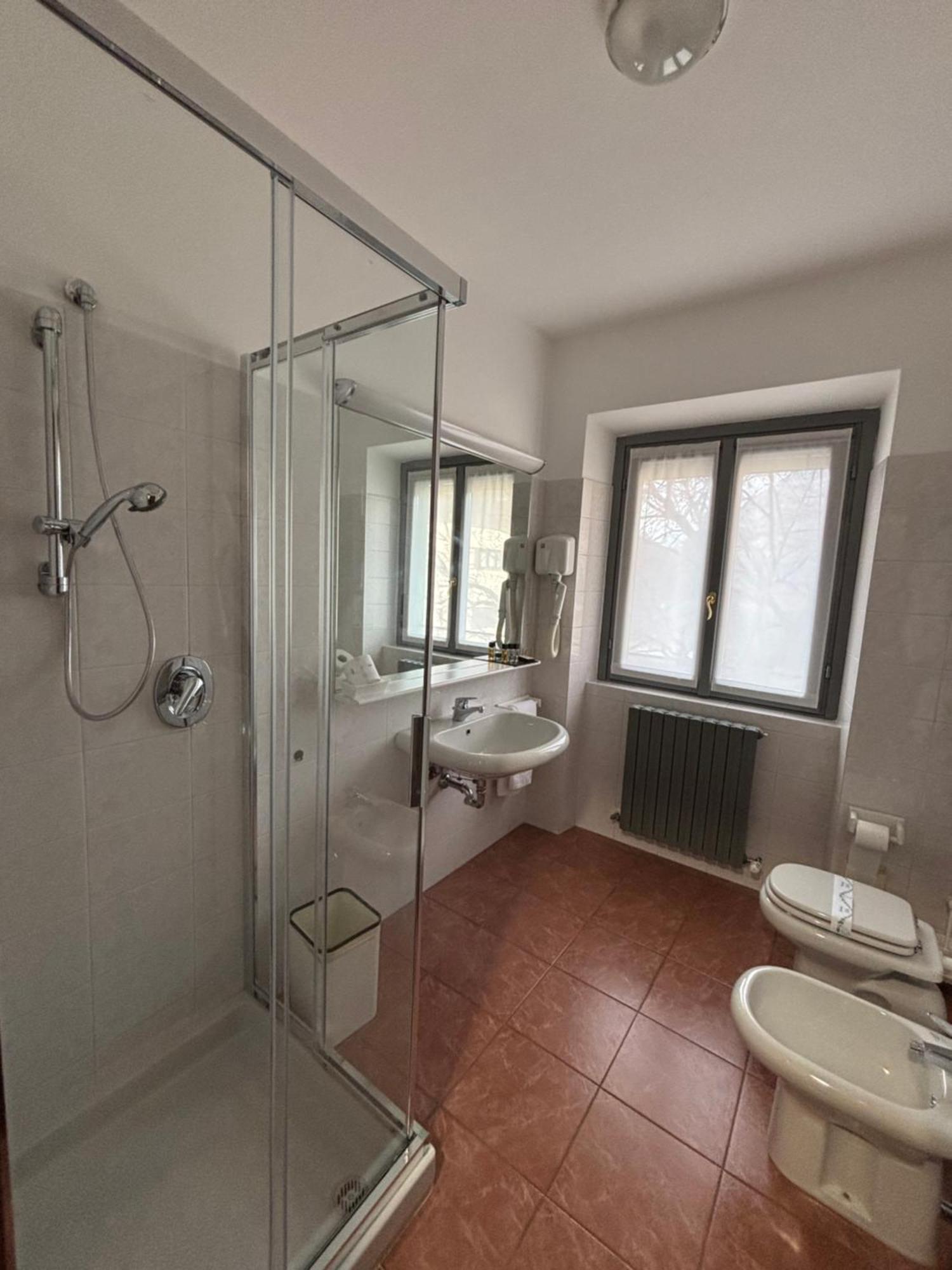 Villa Nasti Hotel Ristorante Canzo Eksteriør bilde